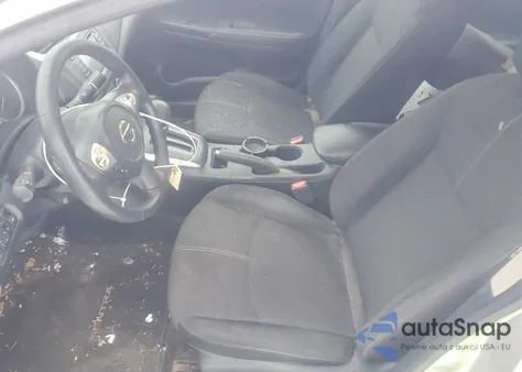 2018 Nissan Sentra S z USA, uszkodzony, nr VIN 3N1AB7AP9JY323170